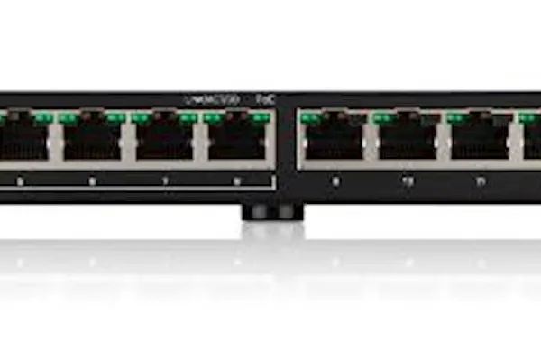Linksys Small Business PoE stikalo LGS116P